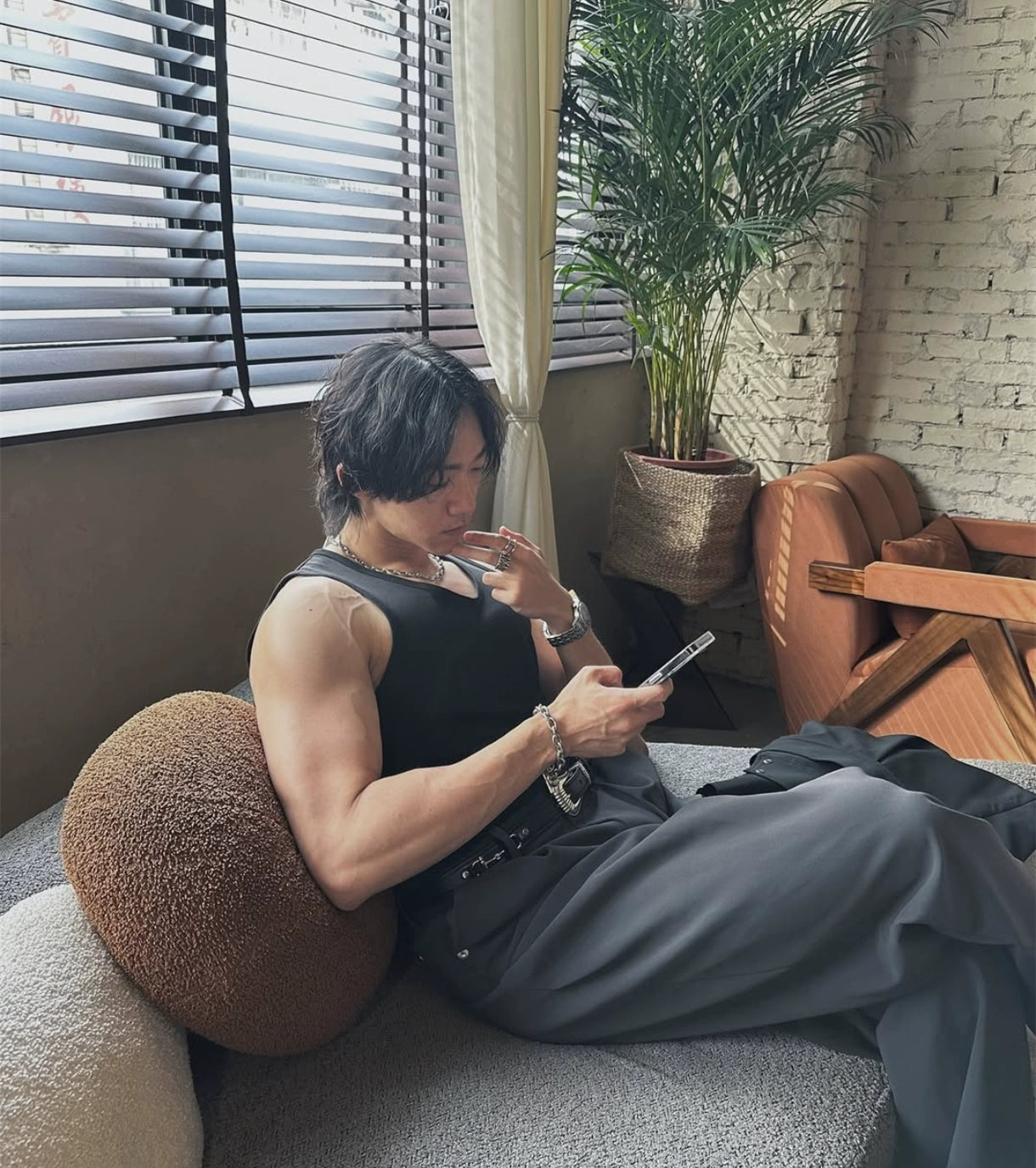 Conz25 new solid color loose style natural drape scimitar pants for men and women casual commuting daily pants