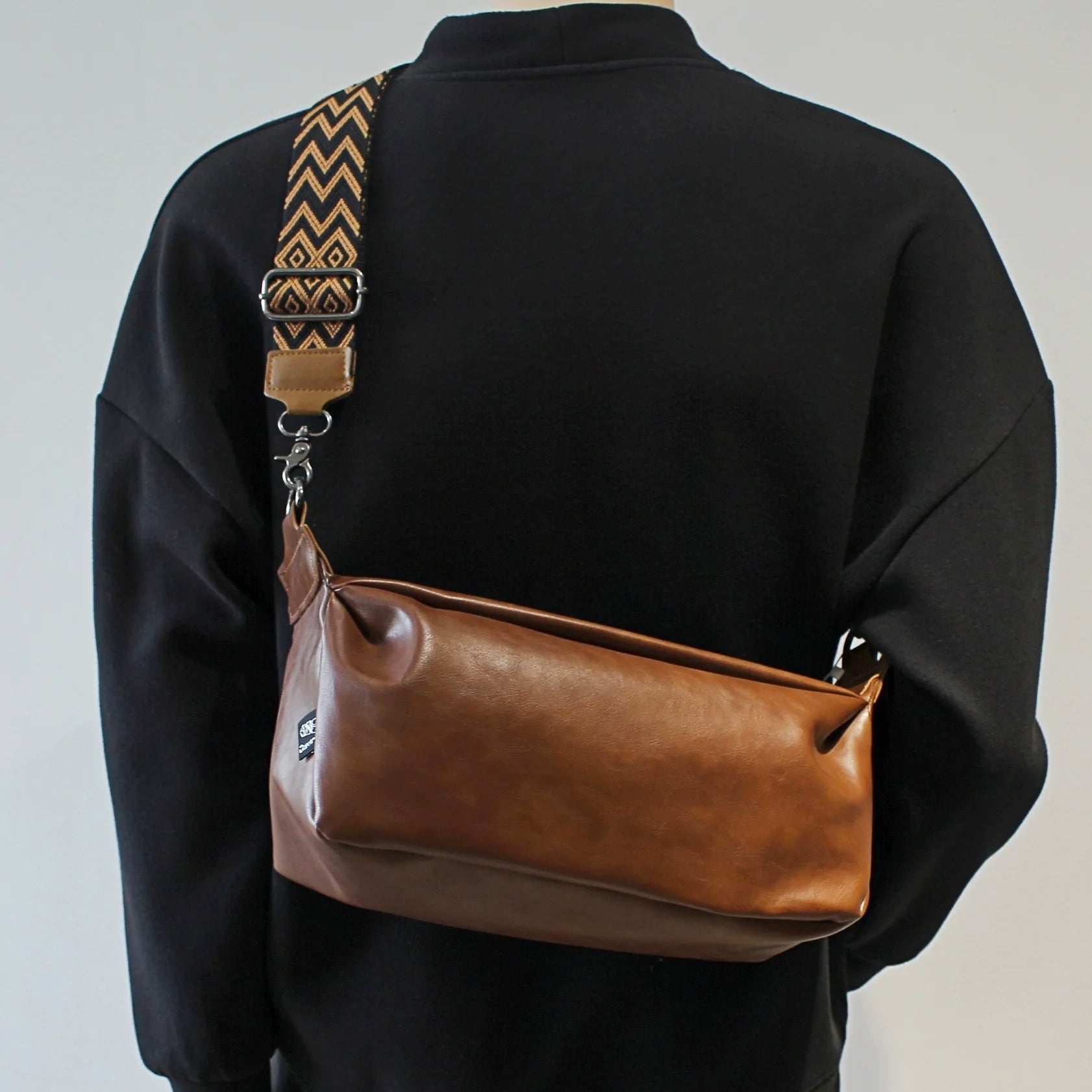 Cubbiluppi™ Men's Shoulder Crossbody Bag, Casual & Soft Leather for All Seasons, Simple Trendy men's Bag