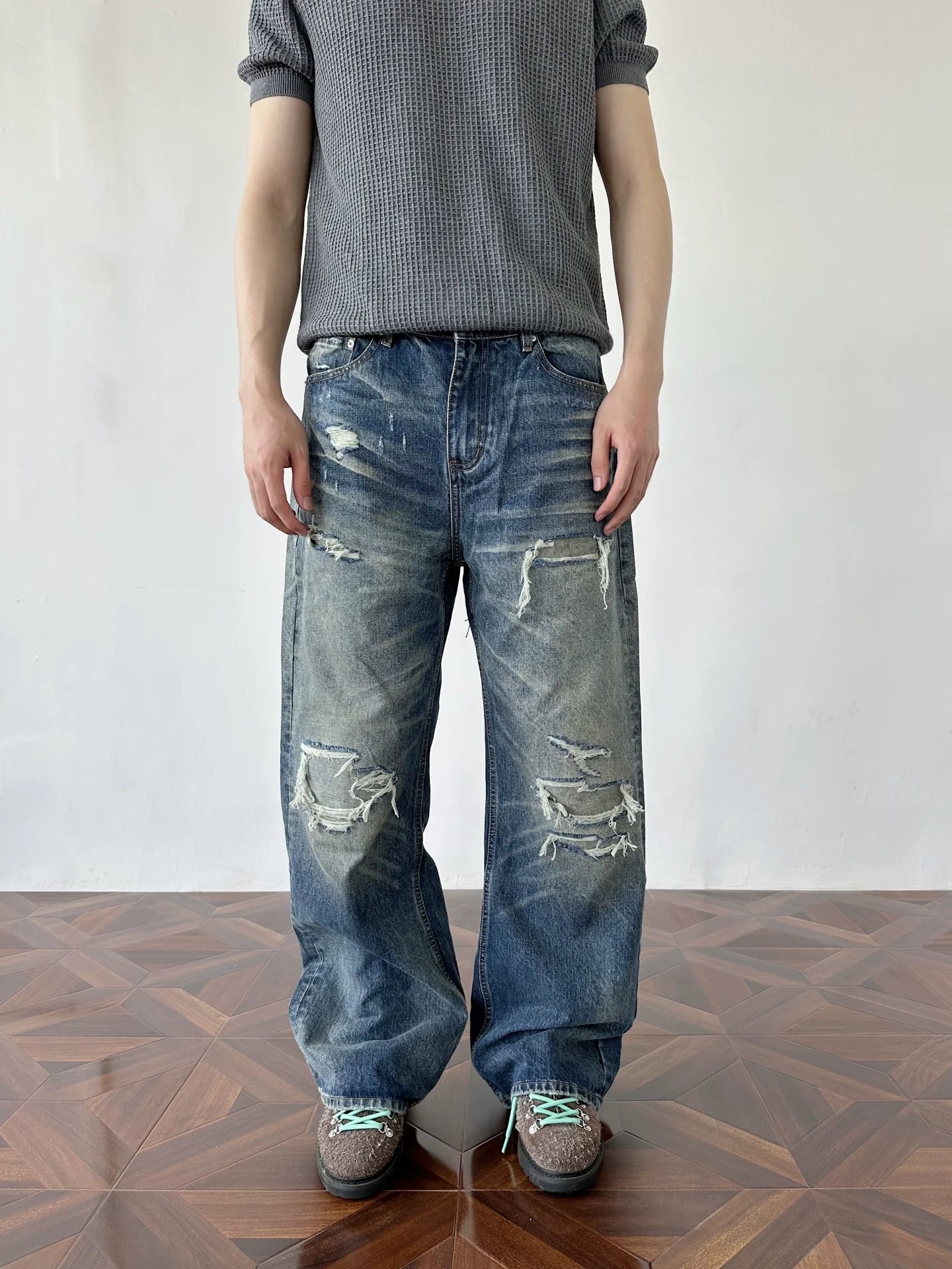 Heavy Distressed Wash Old Knife Cut Damage Patch Denim Vintage Jeans