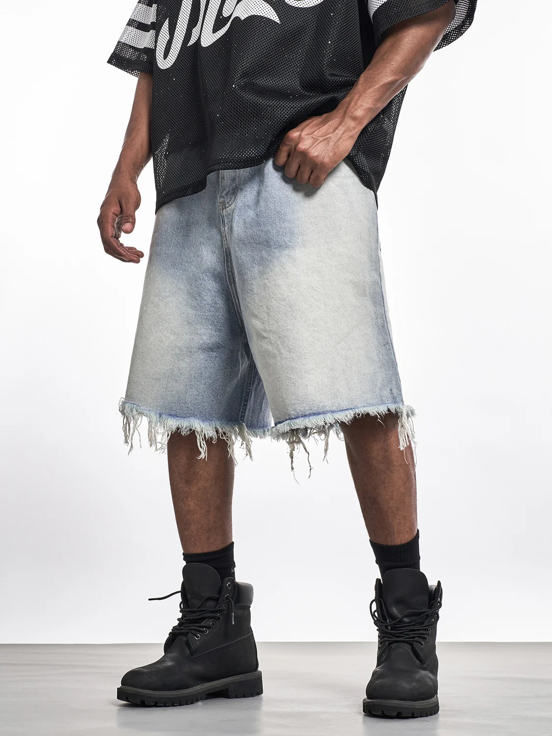 Raw Edge Cropped Design Gradient Denim Jeans Shorts
