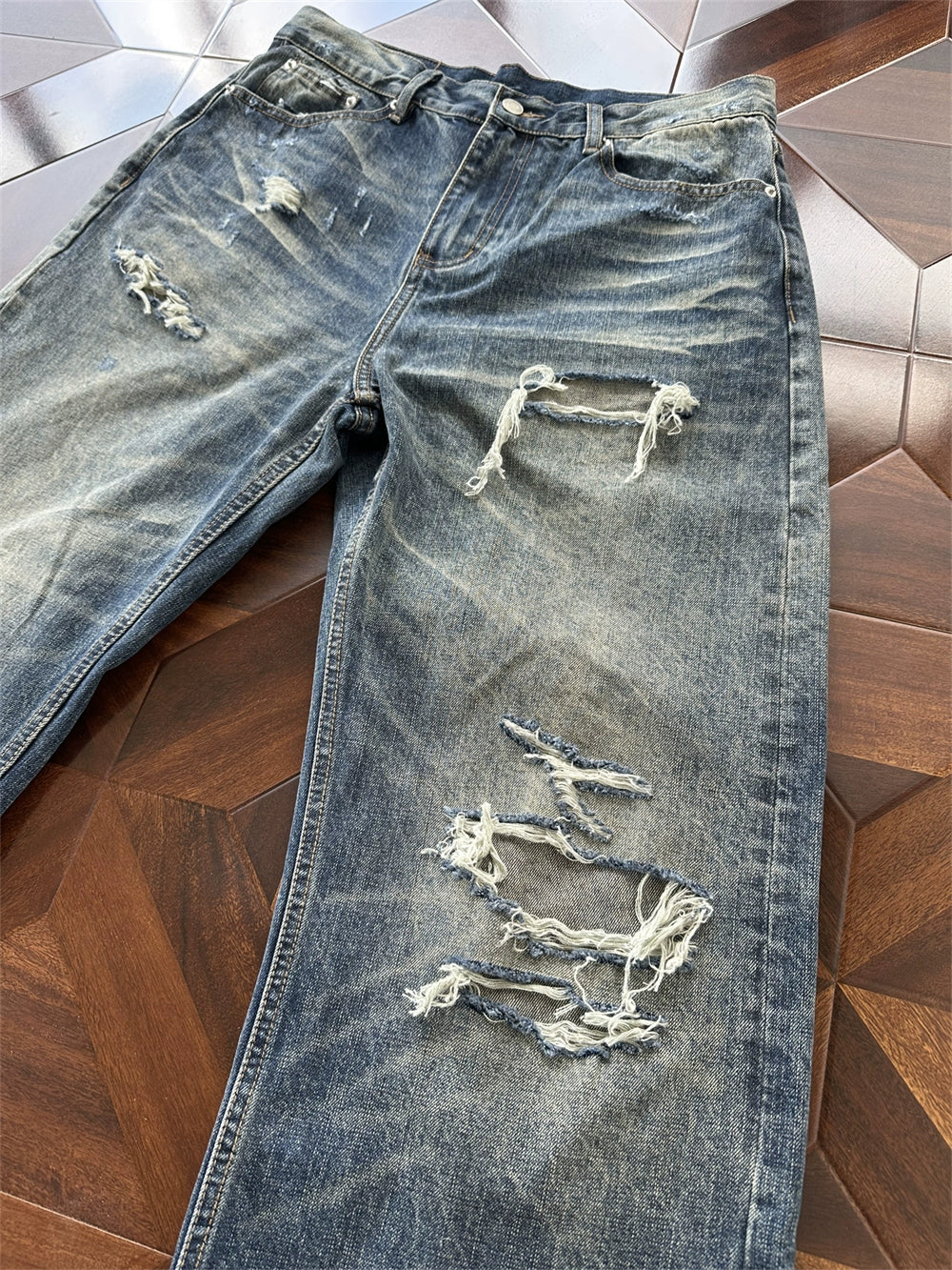 Heavy Distressed Wash Old Knife Cut Damage Patch Denim Vintage Jeans