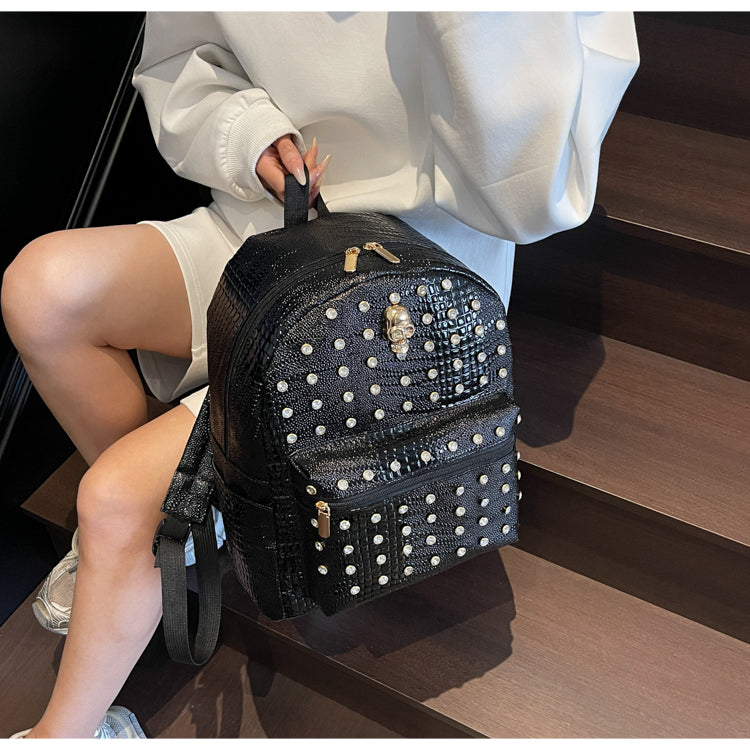Diamond-Encrusted Crocodile Pattern Backpack for men & women 🎒