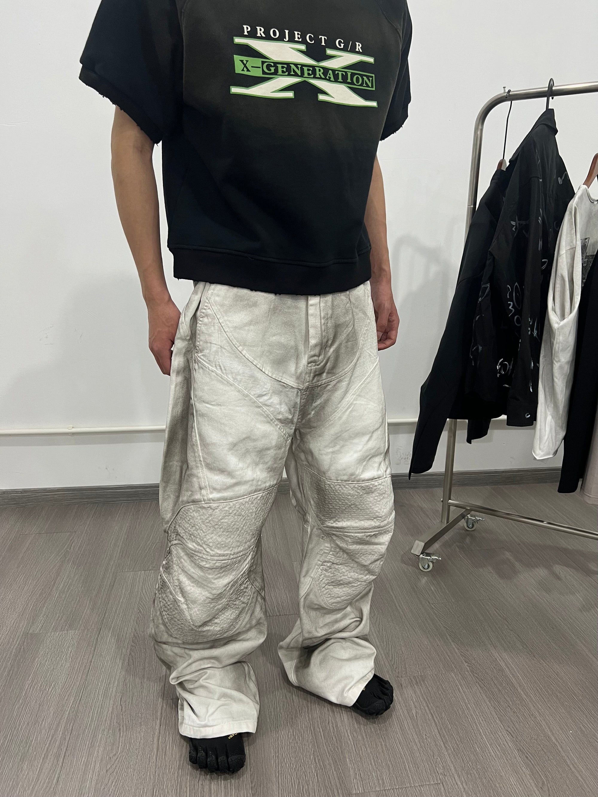 Rubbed Dirty Distressed White Biker Style Pleated Silhouette Wide-Leg Casual Denim Trousers for Men