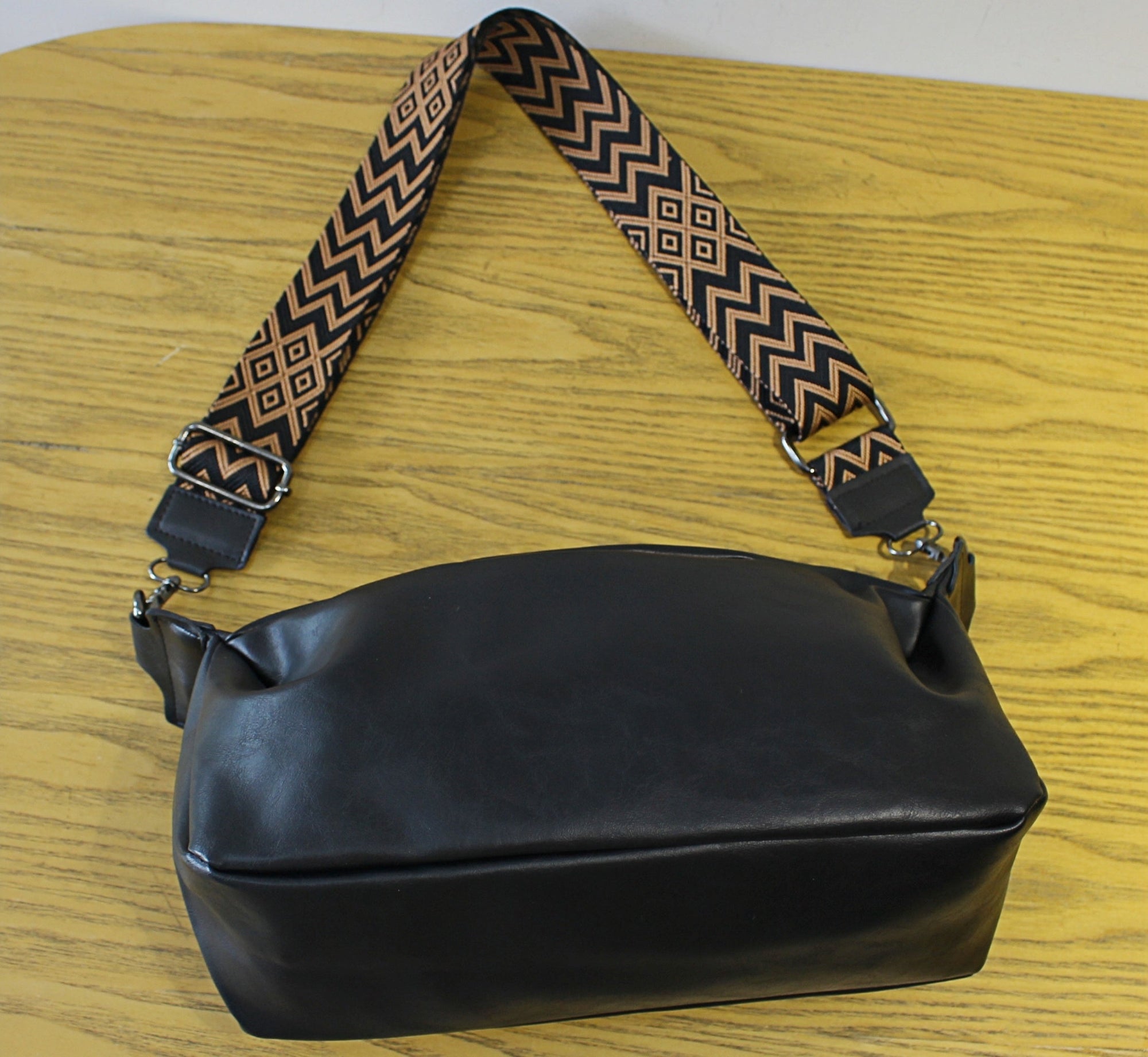 Cubbiluppi™ Men's Shoulder Crossbody Bag, Casual & Soft Leather for All Seasons, Simple Trendy men's Bag